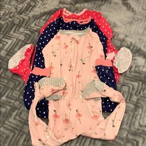 Bundle 3 Carter’s Girl’s Onesie Pajamas Size 3T